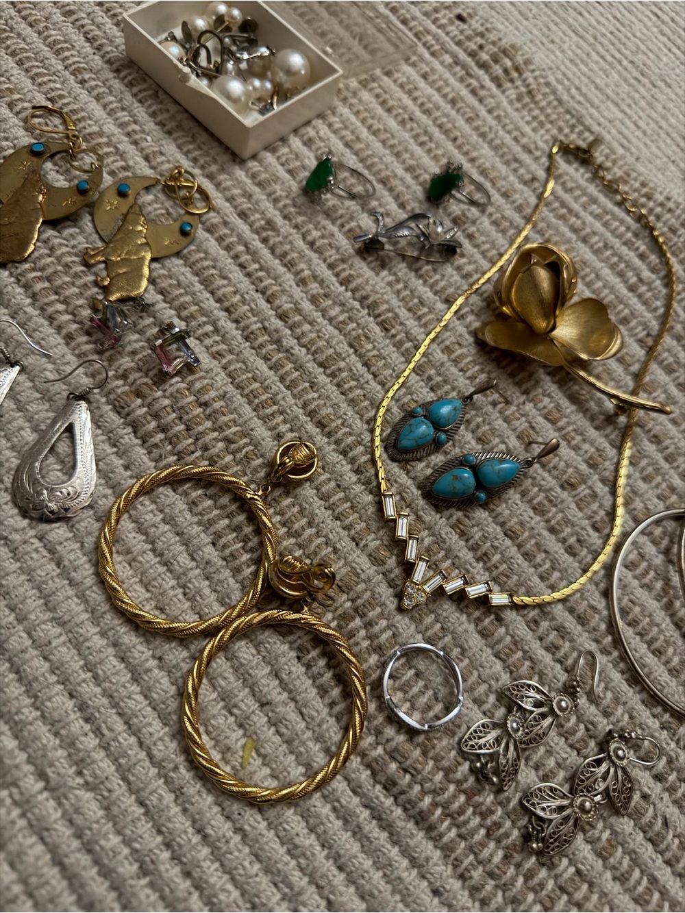 Assorted Gold and Turquoise Women’s Jewelry Set silver antique